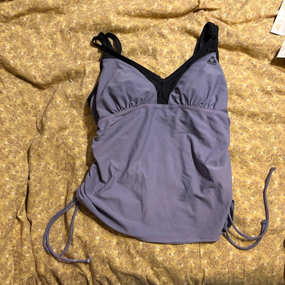 Gray and Black Gerry top